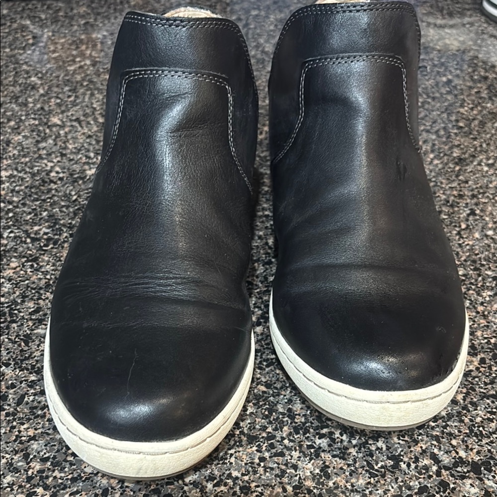 Taos Footwear Black Flats with Rounded Toe and White Sole